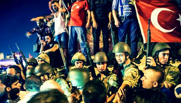 You are currently viewing Aradan 1 ay geçti: O gece neler yaşandığını hâlâ tam bilmiyoruz