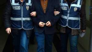Read more about the article Operasyon sırası siyasetçilere geldiyse.. Sizce o kargaşa nerede kesilir?