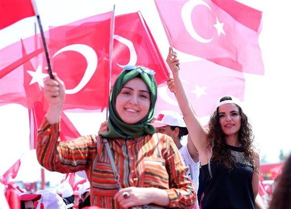 You are currently viewing Yenikapı’da toplanan insanlarımızın bana ilettiği mesaj