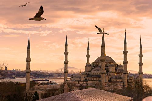 You are currently viewing Sözüm meclisten dışarı: Dünya değişirken direnen temel ilkeler