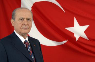 You are currently viewing MHP beklemede, AK Parti acilen karar vermek zorunda: Baraj mı, ittifak mı?