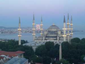 Read more about the article Mübarek Ramazan günü rahatsız olmak istemiyorsanız.. bu yazıyı okumayın…