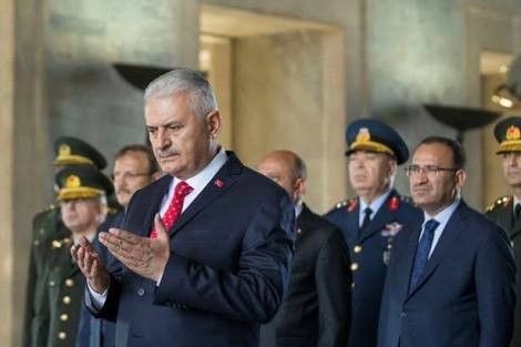 You are currently viewing YAŞ’ta yaşananlar beni eski günlere götürdü.. ‘‘Çok şükür geride kaldı’’ dediğimiz günlere…