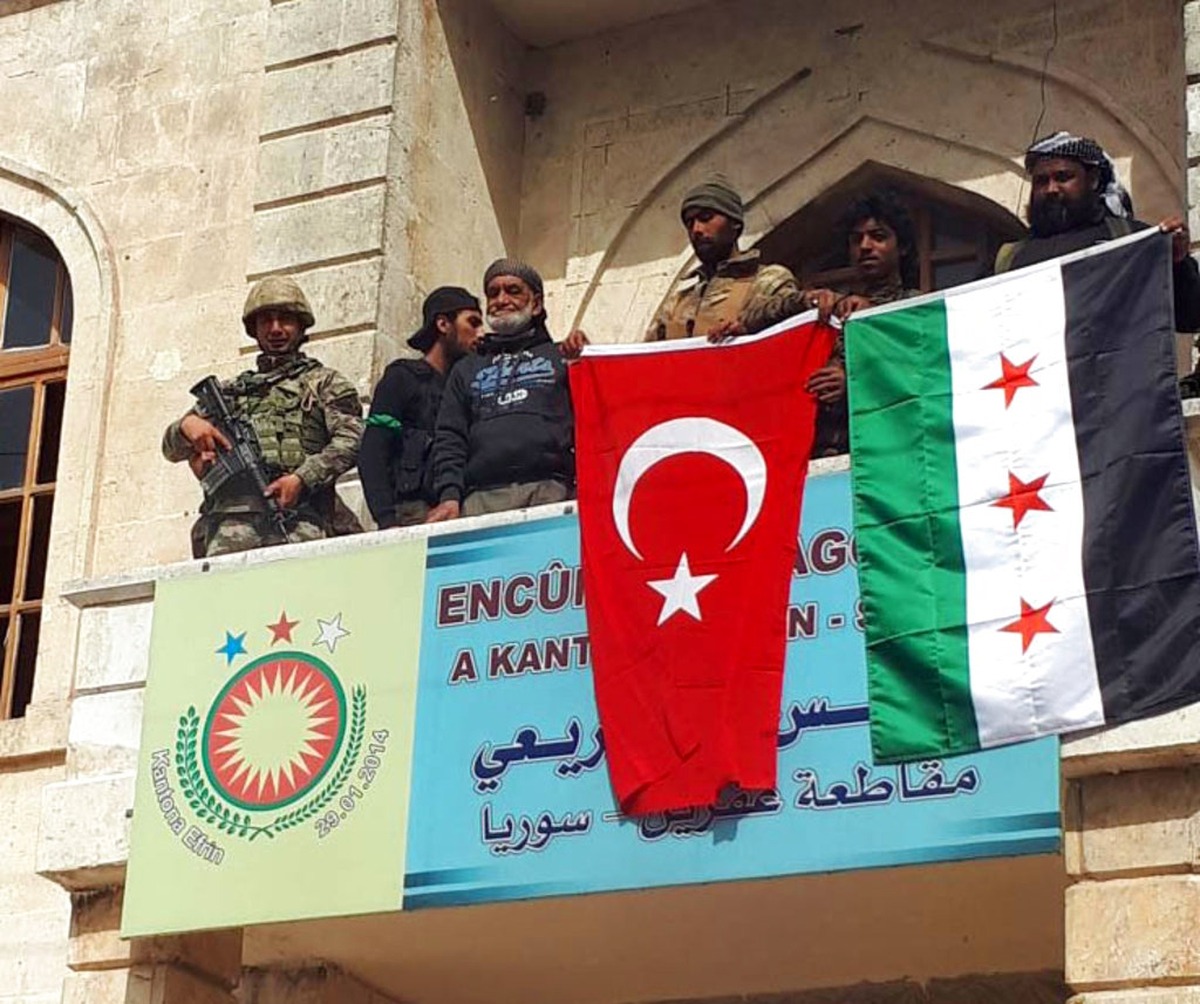 You are currently viewing Afrin’deki harekât başarılı.. yine de ihtiyatlı olmayı denemeliyiz…