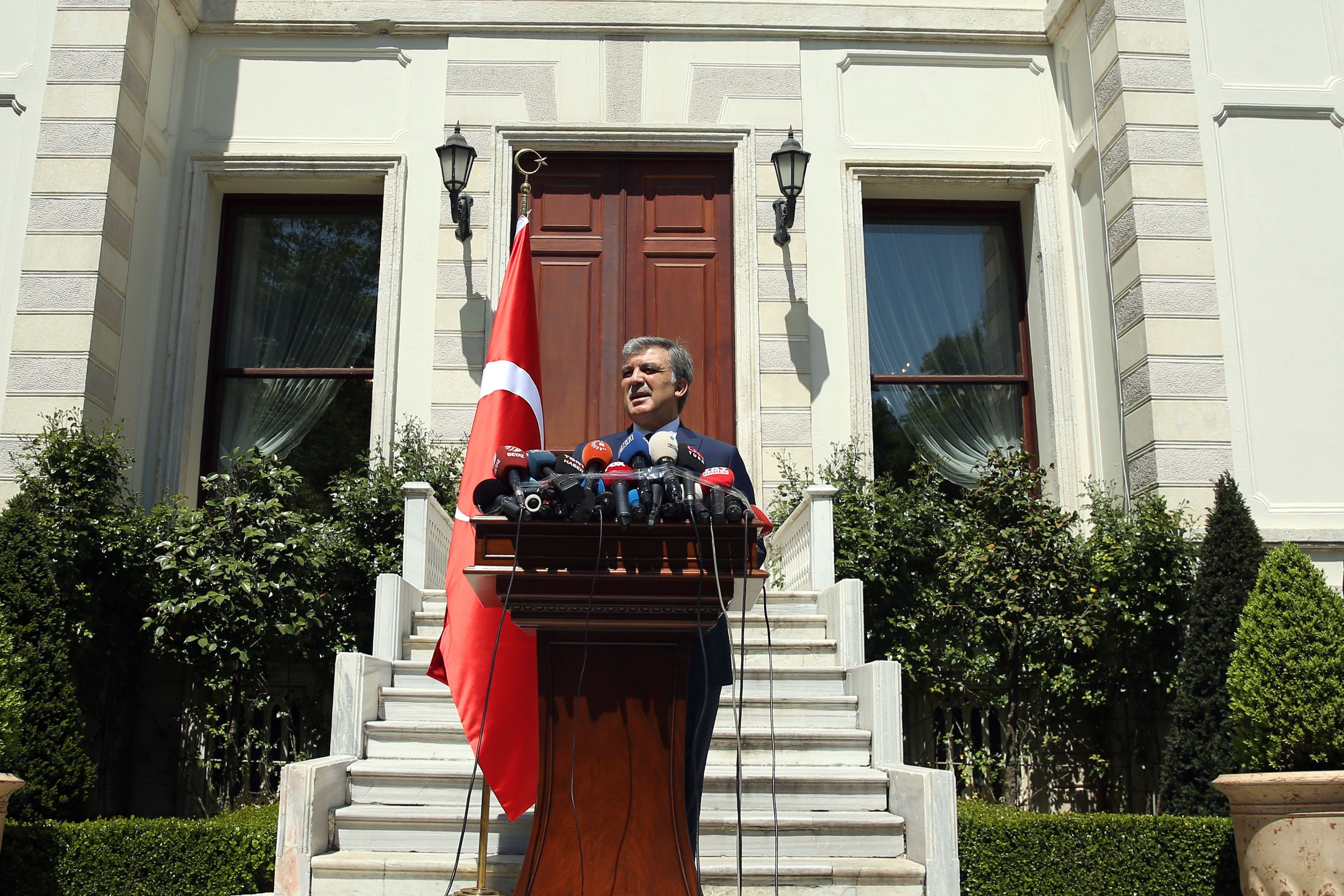 You are currently viewing Gül aday değil ve bunun da bir anlamı var…