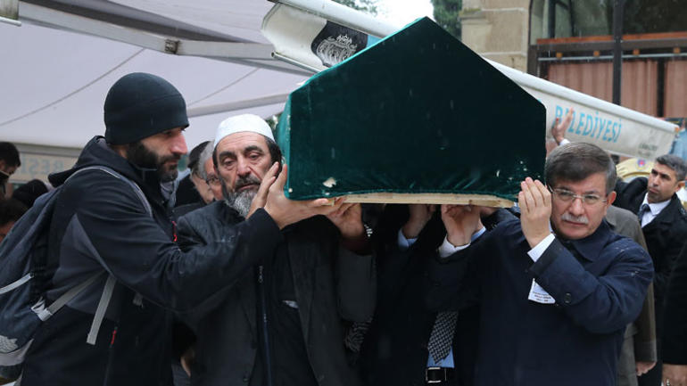 You are currently viewing Karanlık günleri aydınlatan bir avuç insandan biriydi Kürşat Bumin…