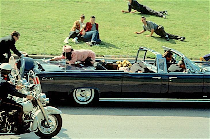 You are currently viewing Kennedy suikastı ile ilgili romanlar, filmler var.. Bizde alengirli olaylarla ilgili böyle eserler neden olmasın?