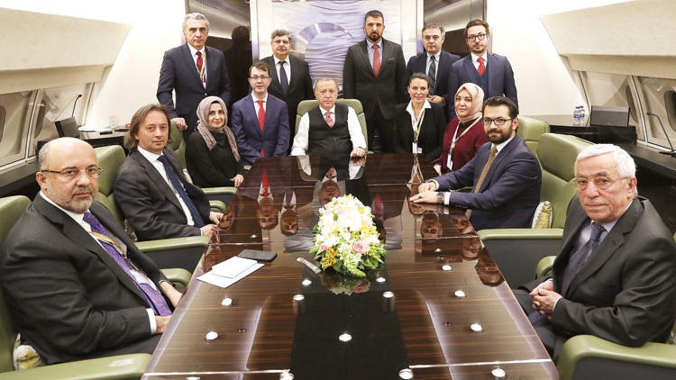 You are currently viewing İstanbul seçiminin yenilenmesi makul değil. AK Parti teselli arayışında, YSK da bunu anladı ve süreci uzatması bundan…