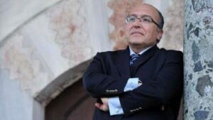 Read more about the article Dünyadan bir alim geçti: Okudu, öğrendi, yazarak ve konuşarak bildiklerini paylaştı.. Güzel bir insandı…