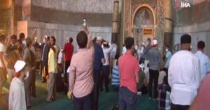 Read more about the article Fethin sembolü Ayasofya artık yeniden cami; ona zarar vermekten kaçınmalı.. İlber Ortaylı’yı dinlemeliyiz…