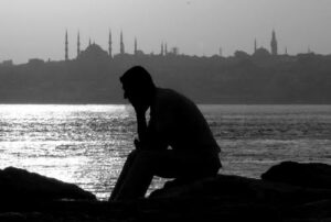 Read more about the article Her yeni tedbir beni melâle sürüklüyor