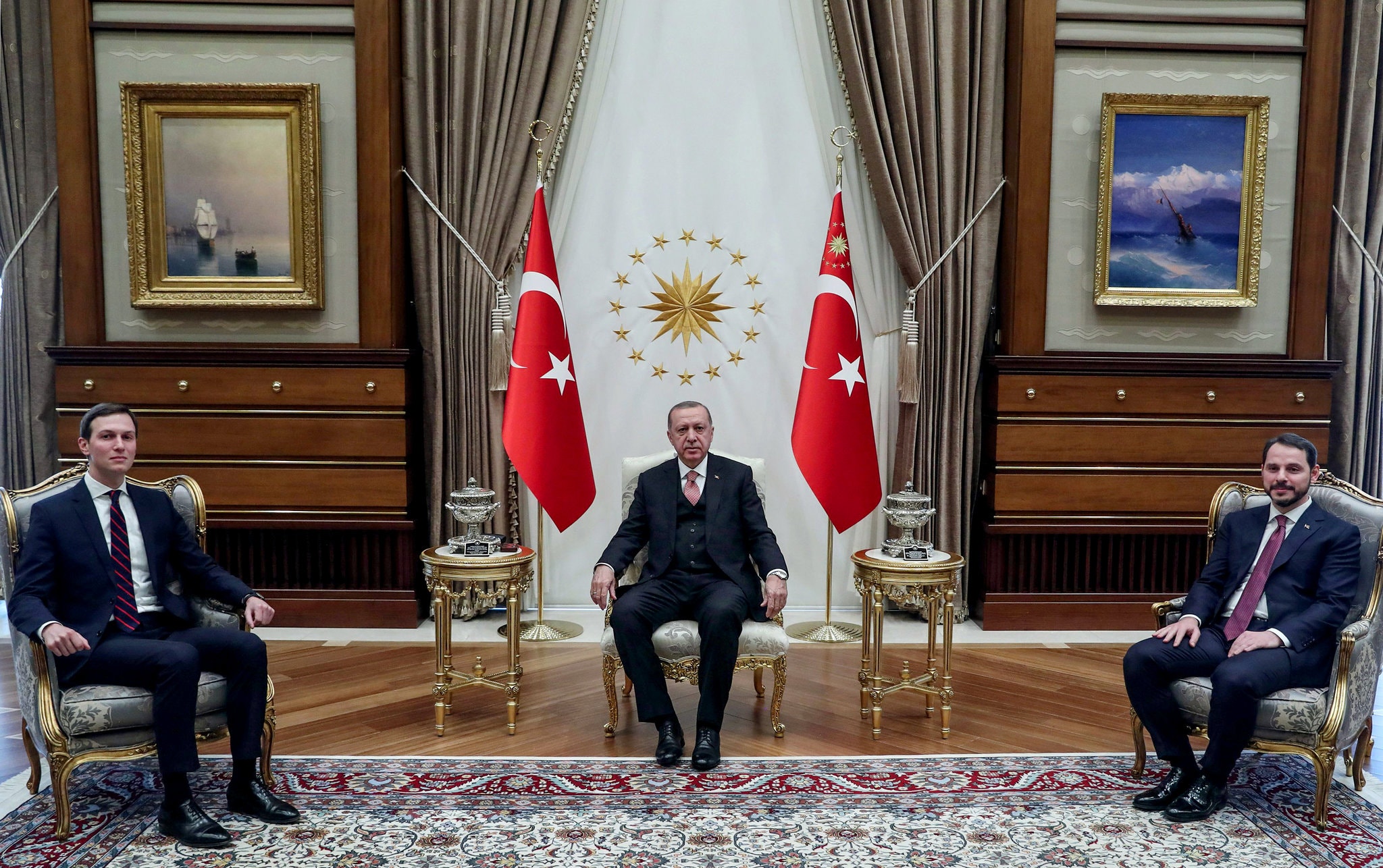 You are currently viewing Berat Albayrak istifa etti diyorlar.. Doğru mudur? Doğruysa istifanın sebebi nedir?