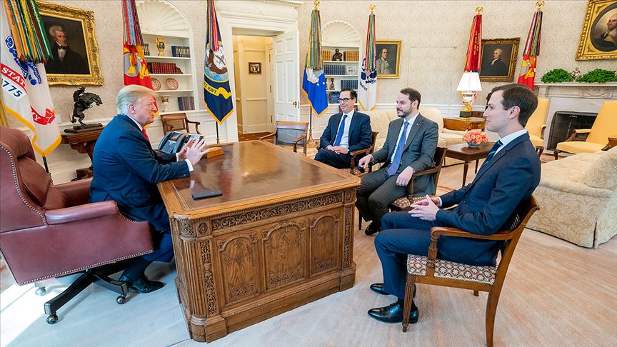 You are currently viewing Berat Albayrak’ın ayrılışıyla Trump’ın seçimi kaybetmesi arasında bir bağ olabilir…