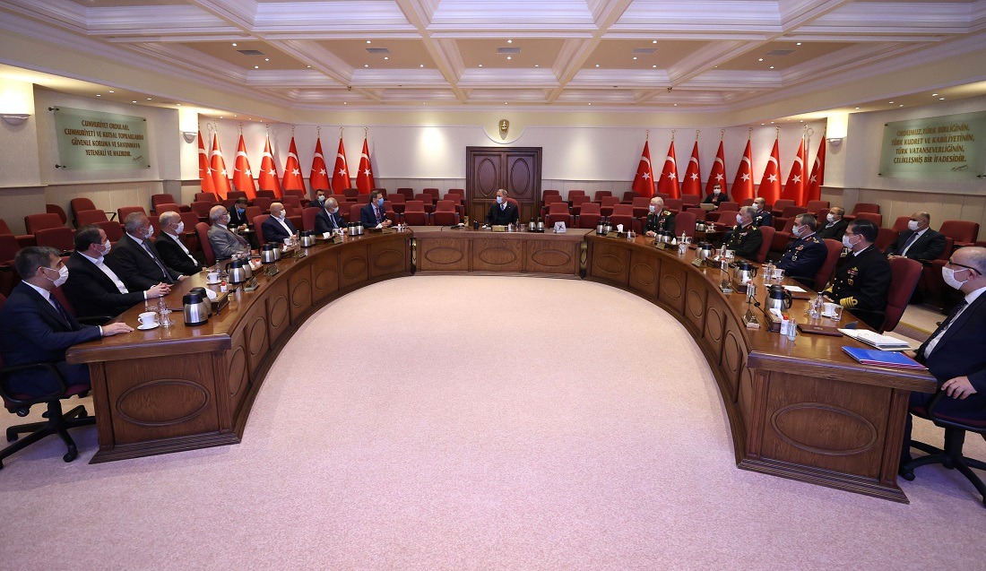 You are currently viewing Geçmişin yanlışlarını günümüz yanlışlarından sonra tekrarlamak yanlıştır…