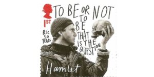 Read more about the article Hamlet “Çürümüş bir şeyler var şu Danimarka krallığında” diye başlar.. Türkiye’den bir Şekspir çıksa…