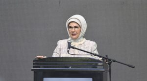 Read more about the article Porsiyonlar evlerde azaltıldı, sıra devlet görevlilerinin tasarruf tedbirlerine uymasında…