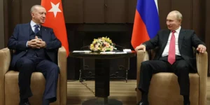 Read more about the article Türkiye’nin ABD ile ilişkileri bozuk, Rusya bize yukarıdan bakıyor diye sevinenlere uyarım var