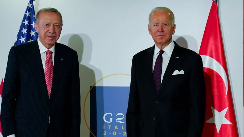 You are currently viewing CB Erdoğan ve Biden görüşmesi: Açıklamalar farklı, ama ben yine de rahatladım…