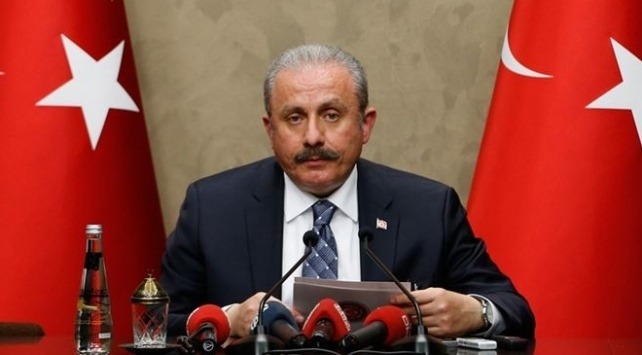 You are currently viewing TBMM başkanı Şentop aradı ve “Tayyip Erdoğan üçüncü defa aday olabilir” dedi 