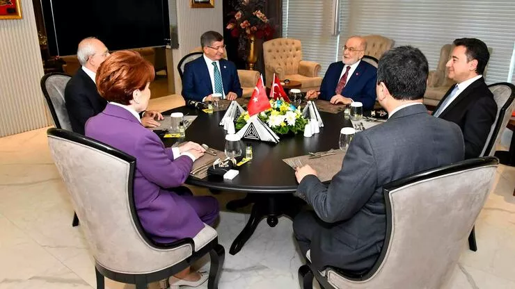 You are currently viewing <strong>‘6’lı masa’yı ve ardından yayınlanan mesajları zenginleştirmenin zamanı geldi.. Geçiyor bile…</strong>