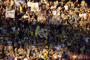 Read more about the article İki konu: İlki, Fenerbahçe taraftarı.. Diğeri, cezaevinden çıkması engellenen bir bilim insanı…