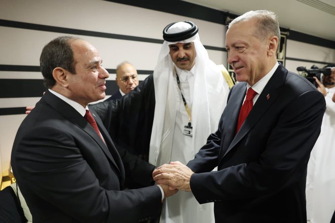 You are currently viewing Kupa’nın açılışında el-Sisi ile el sıkışıldı, kapanışta da Esad’la olabilir mi? Neden olmasın… Ve diplomaside dinin rolü…