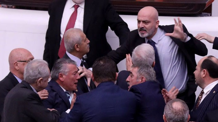 You are currently viewing 2022 yılı sonunda memleketimden dindar ve siyasetçi kimlikli insan manzaraları…