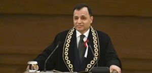Read more about the article ‘Devlet adamlarına nasihatler’ tadında bir konuşma; dikkatle okumanızı isterim