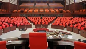 Read more about the article Lâcileri çekenler ortalıkta yok, gazetelerde muhtemel bakan isimlerinden geçilmiyor… 