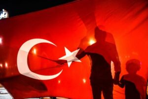 Read more about the article Cumhuriyet kutlamalarını Atatürk bayramı haline dönüştürenlerin mesajı kimlereydi?