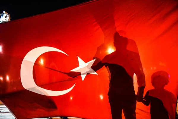 You are currently viewing Cumhuriyet kutlamalarını Atatürk bayramı haline dönüştürenlerin mesajı kimlereydi?