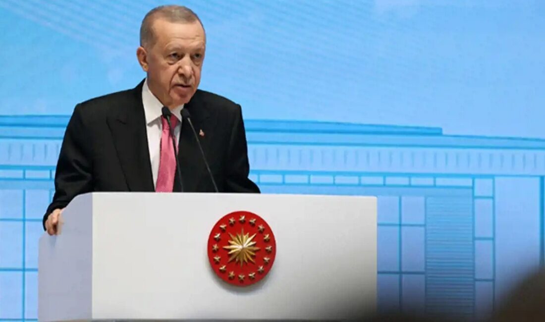 You are currently viewing İktidar anayasayı değiştirme girişiminde ısrarlı.. Hukuki bir sebebi mi var bu ısrarın, yoksa sebep siyasi mi?