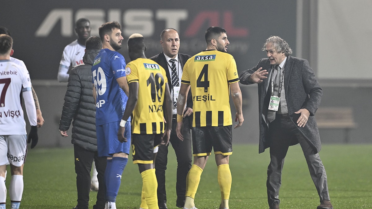You are currently viewing “Futbolda kötü şeyler oluyor” deniliyor.. Sorunlu tek alan futbol değil ama çözüme ondan başlamakta yarar var
