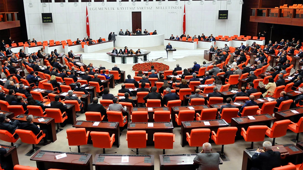 You are currently viewing Şapkadan tavşanlar çıkmaya başladı
