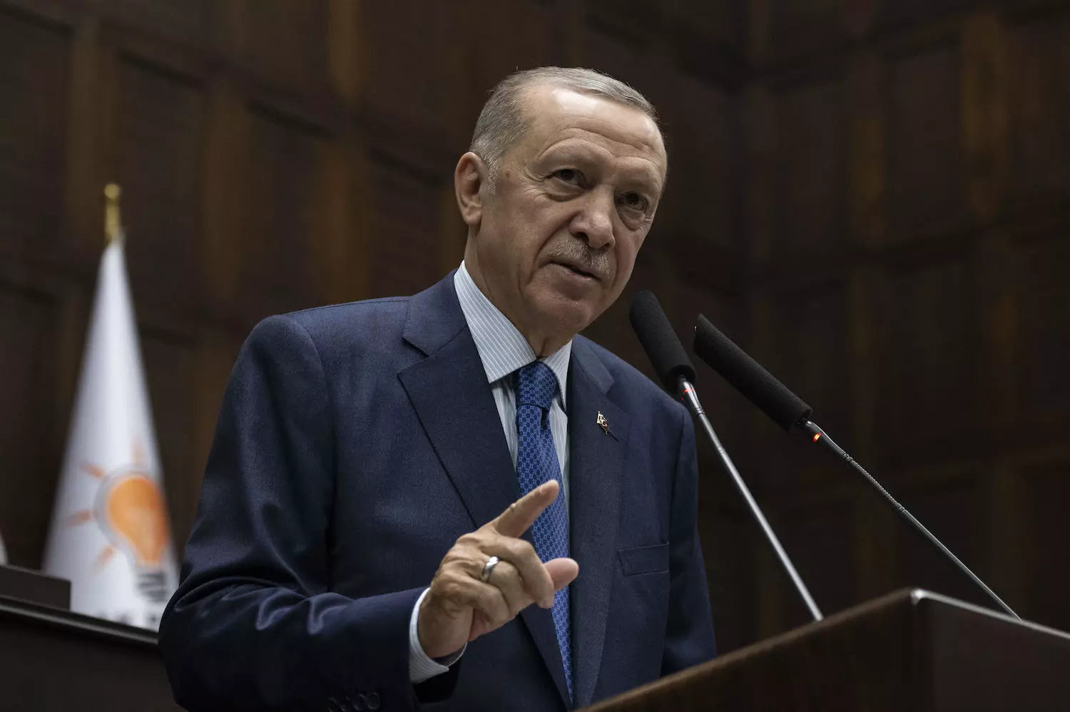 You are currently viewing أعطى الرئيس أردوغان الإشارة؛ سيتم تغيير الوزراء..