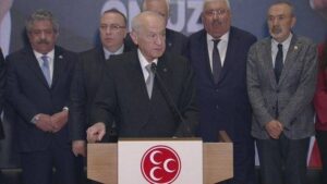 Read more about the article Bahçeli “İnşallah Türkiye değişmez” demişti.. Ülkemiz eski Türkiye’yi anımsatan ‘darbe’ sözcüğüne rağmen çok değişti…