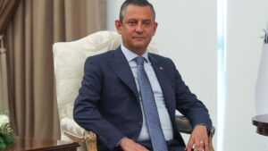 Read more about the article CHP’nin merkezinde yer aldığı tartışmalar hoş değil