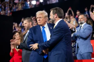 Read more about the article Biden’den Trump’a dengeyi değiştirebilecek bir sürpriz…
