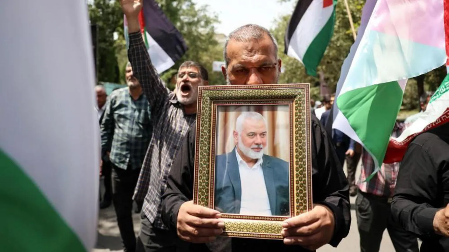 You are currently viewing Netanyahu ülkeleri savaşa çekmeyi kafaya koymuşsa…